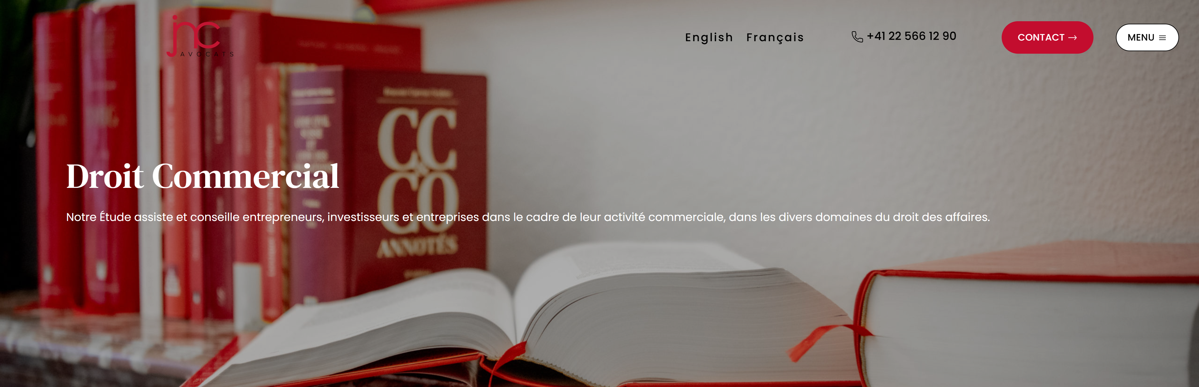 Page Droit commercial de JNC Avocats : ouvrages juridiques rouges, titre et présentation de l’accompagnement des entreprises.